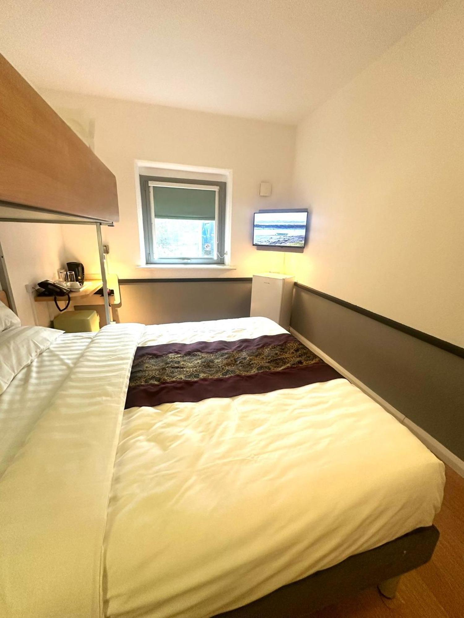 Cambridge Hotel Bradford Central Esterno foto