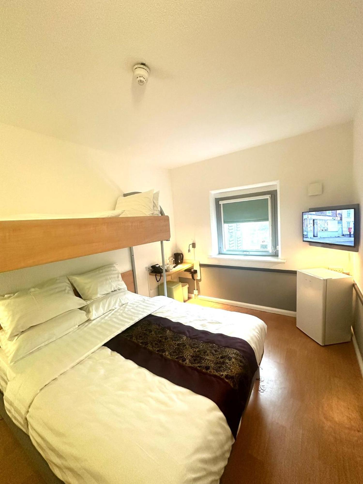 Cambridge Hotel Bradford Central Esterno foto